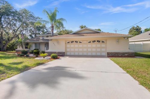 8345 Diver Ln, Brooksville FL  34608-6015 exterior