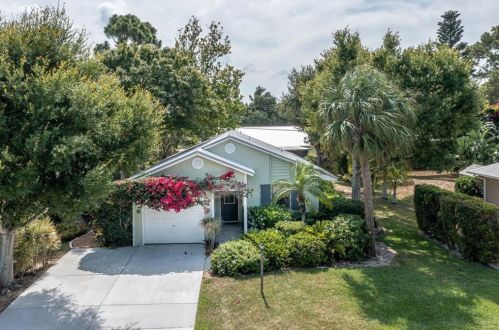 205 13th Ave, Vero Beach, FL 32962-2850