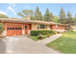 1708 Kennard St, Saint Paul, MN 55109-4604