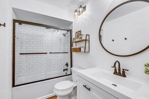 1722 Mountain Terrace Ln, Montebello CA  90640-2052 exterior