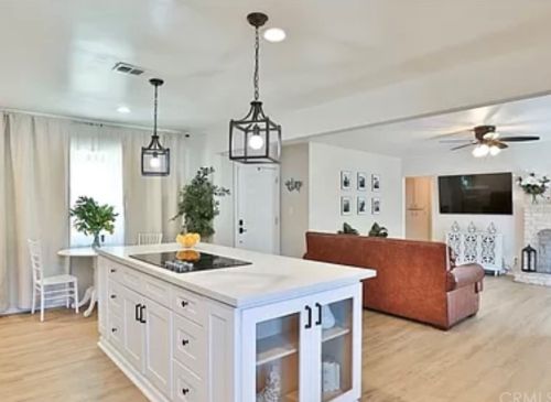 7272 Mount Vernon St, Riverside, CA 92504-3922
