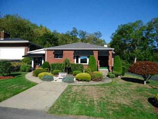 105 8th St, Youngwood, PA 15697-1240