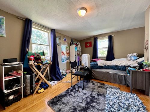 3658 89, Milwaukee WI 53228-1533 exterior