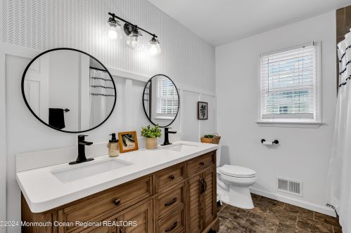 19 Conifer St, Wall Township NJ  07731-2620 exterior