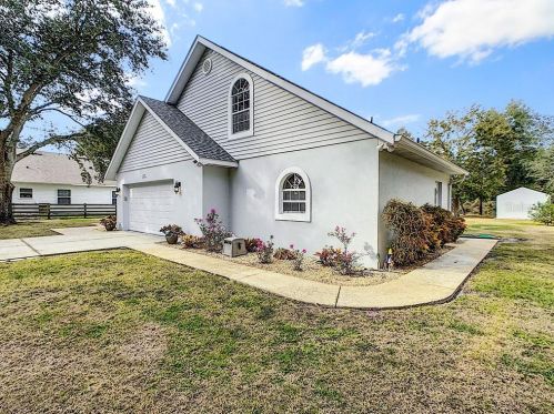 15825 Oak Glen Way, Tavares, FL 32778-5006