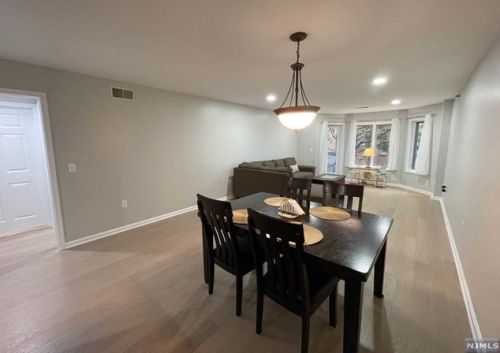 403 Smith Ct, Edgewater NJ  07020-1665 exterior