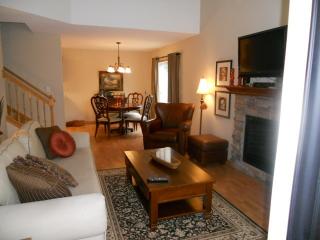 600 Spruce Dr, Hudson WI  54016-1871 exterior