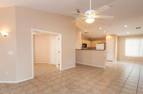 518 Tara Danette Dr, Tucson AZ  85704-4683 exterior