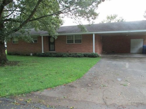 7 Maulding Dr, Dermott AR  71638-2502 exterior