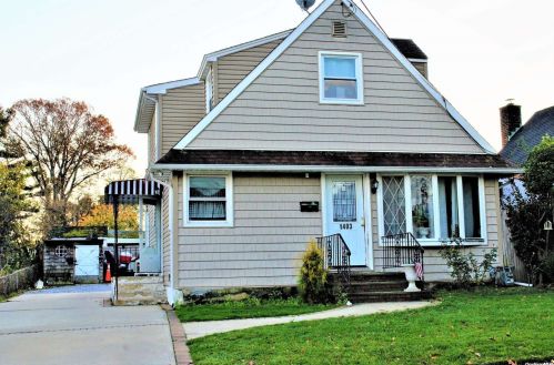 1403 Rosser Ave, Floral Park, NY 11003-3125