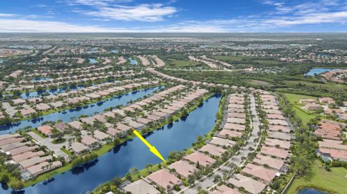 10422 Stratton Dr, Fort Pierce FL  34987-2318 exterior