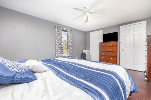 24 Muir Ave, Bristol CT  06010-7214 exterior