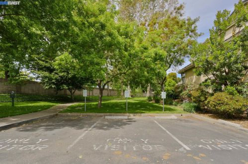 3074 Fostoria Cir, Danville CA  94526-5563 exterior