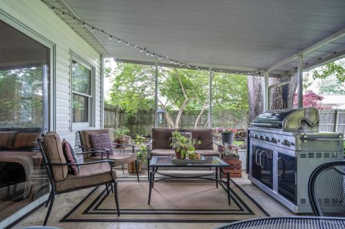 1014 Hinde St, Washington Ch OH  43160-1931 exterior