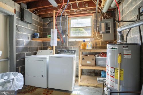 116 Linden Dr, Camp Hill PA  17011-7219 exterior