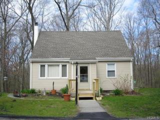 103 Livingston Rd, Kent Lakes, NY 10512-5114