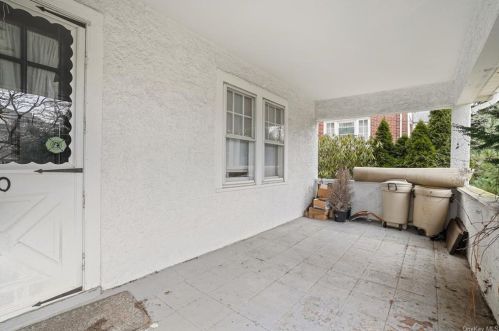 40 Otsego Ave, New Rochelle, NY 10804-3517