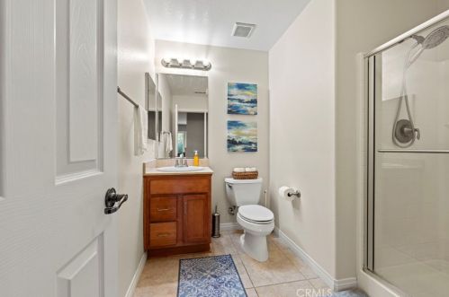 23860 Toscana Dr, Santa Clarita CA  91354-3015 exterior