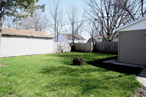 1613 Bluff St, Beloit WI  53511-3410 exterior