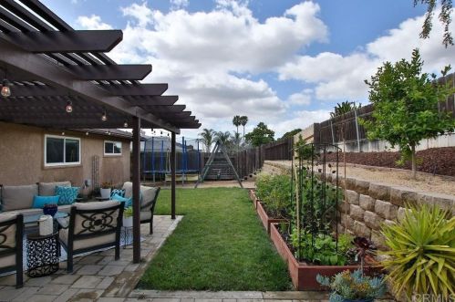 6352 Lake Dora Ave, San Diego CA 92119-3128 exterior