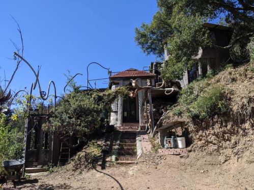 16299 Niles Rd, Los Gatos, CA 95033-8502