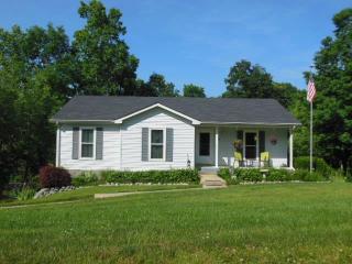 3361 Backridge Rd, Woodlawn, TN 37191-8106