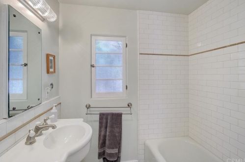 1905 Verdugo Rd, Glendale CA  91208-2605 exterior