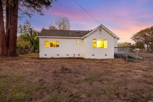 785 Scenic Ave, Santa Rosa CA  95407-8337 exterior