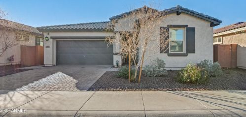 8331 Palmaire Ave, Glendale, AZ 85305-2223
