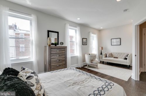 1619 6th St, Philadelphia PA  19122-2910 exterior