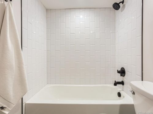 1402 Meade St, Denver CO 80211-4076 exterior