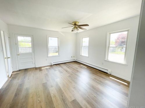 140 Cherry St, Wallingford CT  06492-4015 exterior