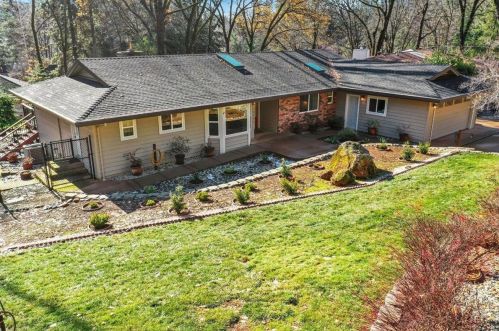 15953 Norlene Way, Grass Valley CA 95949-6877 exterior