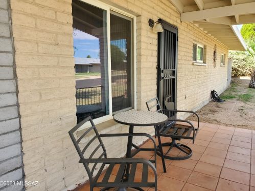 208 5th Pl, San Manuel, AZ 85631-1420