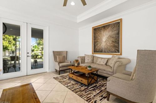 837 103rd Ave, Naples, FL 34108-3224
