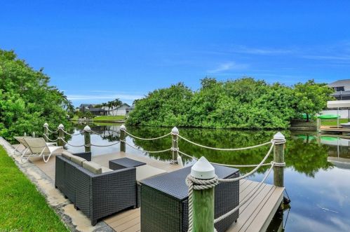 3314 1st Pl, Cape Coral FL  33914-3100 exterior