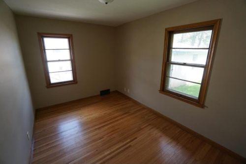 4640 Douglas Dr, Minneapolis MN  55422-1033 exterior