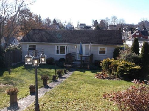 316 Boyd St, West Newton, PA 15089-1108