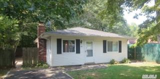128 Cumberland St, Manor Park, NY 11950-4201