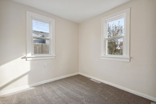 311 La Salle Ave, Mishawaka IN  46545-6224 exterior