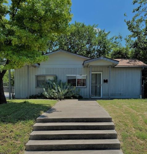 2201 Hurley Ave, Fort Worth, TX 76110-1829