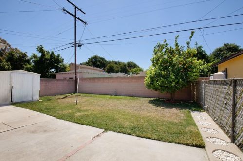 10109 Rosewood Ave, South Gate CA  90280-6461 exterior