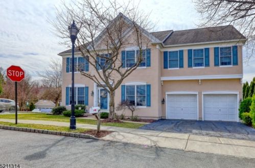 66 Continental Cir, Paterson, NJ 07512-2191
