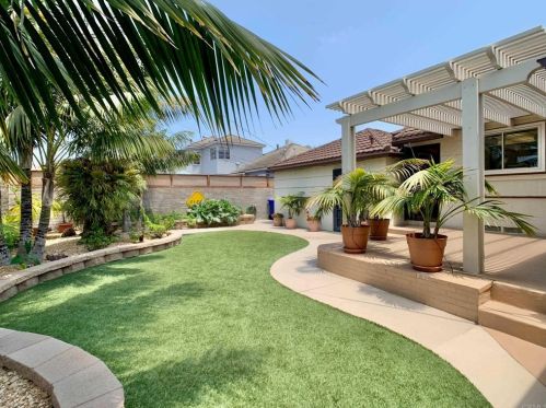 3540 Promontory St, San Diego CA 92109-6612 exterior