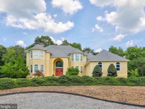 19 Hidden Hills Dr, Seaford, DE 19973-8033