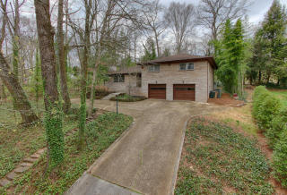 4301 Hiawatha Dr, Knoxville, TN 37919-6695