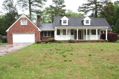 4241 Willow Dr, Ayden, NC 28513-7074