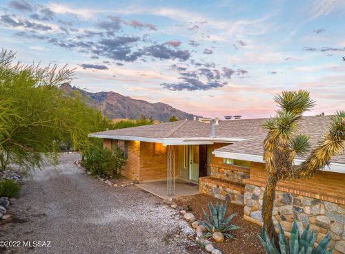 6610 Camino Libby, Tucson, AZ 85718-2030
