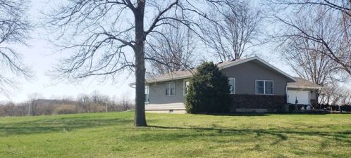 2556 Pine Creek Rd, Decorah, IA 52101-7745