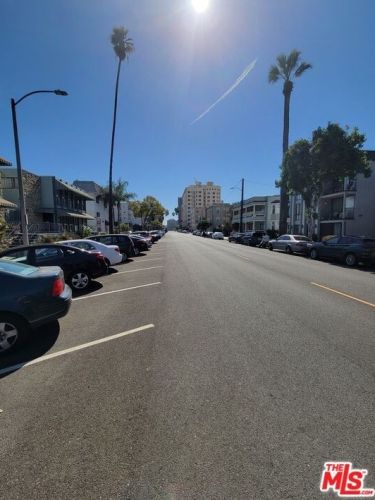445 Cedar Ave, Long Beach, CA 90802-2288